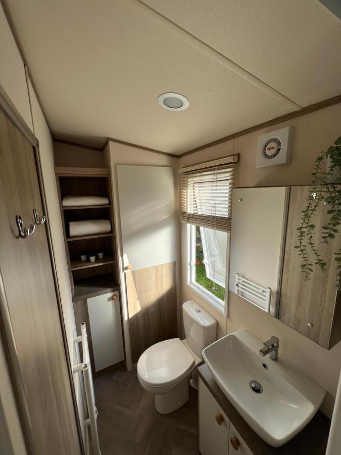 Anchors Rest - Family Caravan - Haven Lytchett Minster Exterior foto